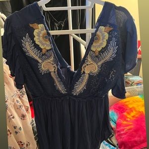Free People XL flowy navy blue blouse with textured pattern